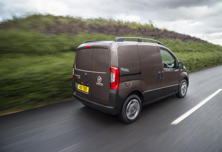  Fiat Fiorino Adventure (225) 2016 года  (UK) (фото 16 из 25)